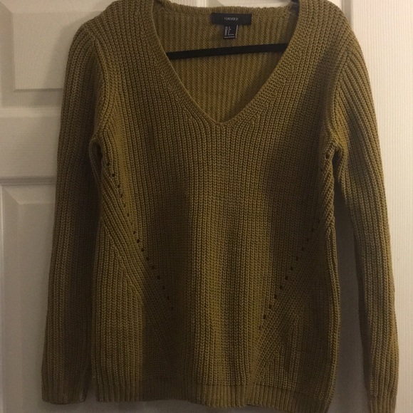 Forever 21 Sweaters - Forever 21 Sweater🌹